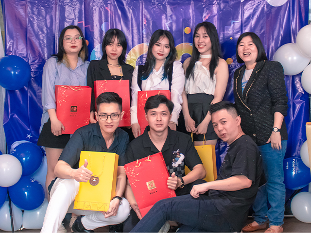 Tiệc tất niên